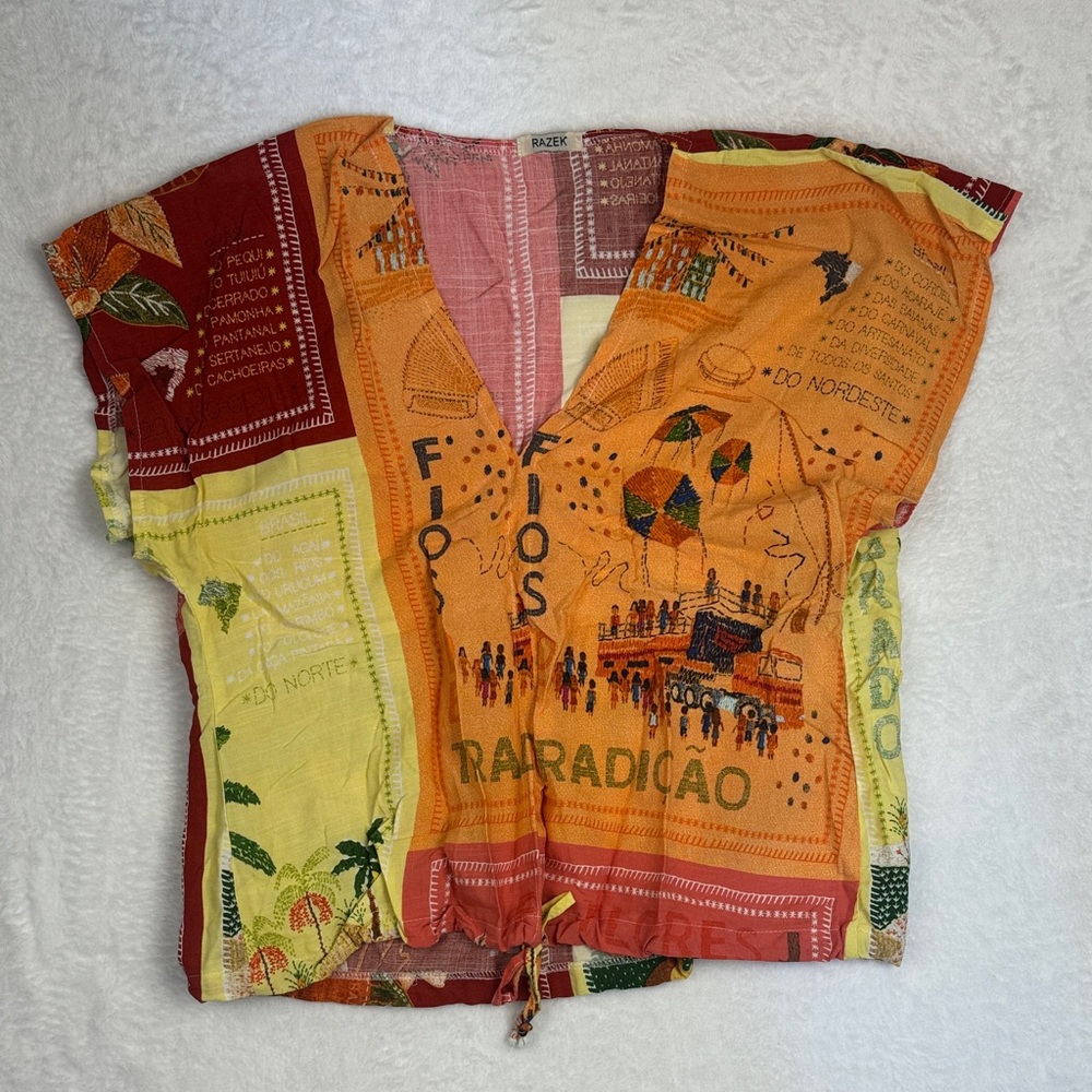Colorful Women's Blouse with Graphic Print‎